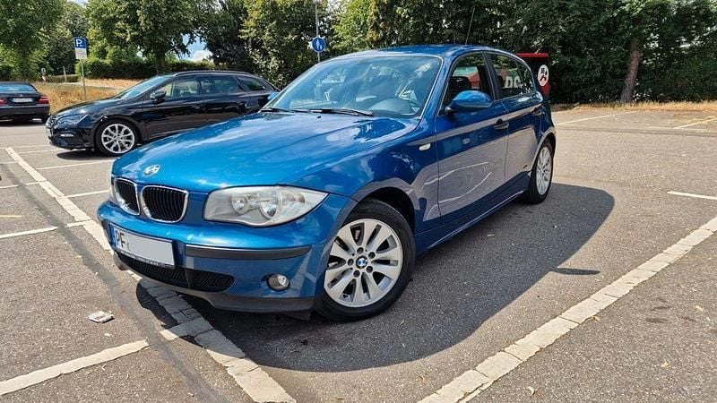 Blau Gebraucht 2005 BMW 116 Advantage Kleinwagen | 2.900 € (Guter Preis) - Bild 1/4