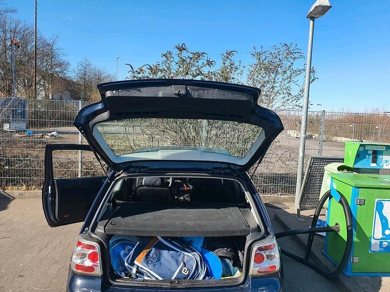 Gebraucht VW Golf IV 101 PS (74 kW) 2000 Blau Limousine