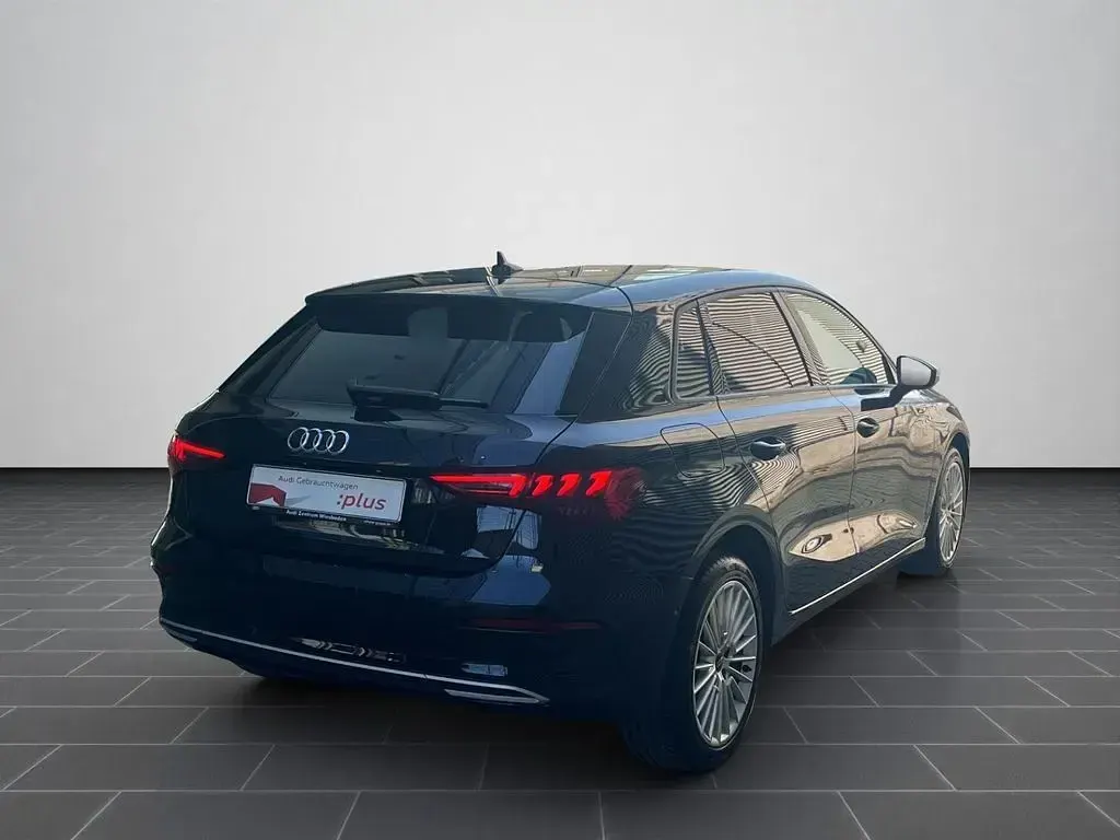 Gebraucht Audi A3 Advanced Plus 116 PS (85 kW) 2022 Mythosschwarz metallic Limousine