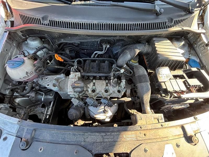 Gebraucht VW Fox 54 PS (39 kW) 2006 Silber Kleinwagen