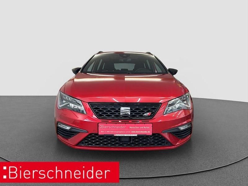 Gebraucht Seat Leon 4Drive 300 PS (220 kW) 2018 Rot Limousine