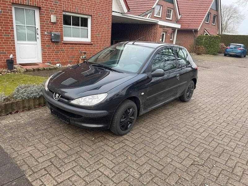 Gebraucht Peugeot 206 60 PS (44 kW) 2007 Schwarz Kleinwagen