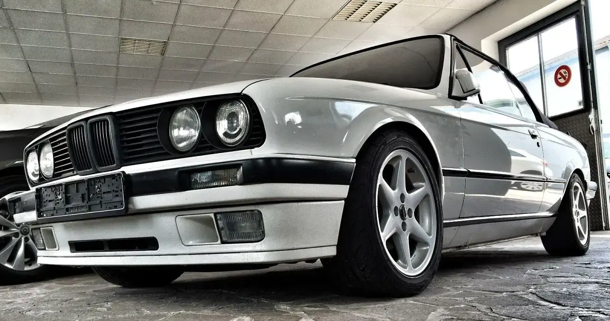 Gebraucht BMW 320 Cabriolet Basis 129 PS (94 kW) 1990 Weiß Cabrio