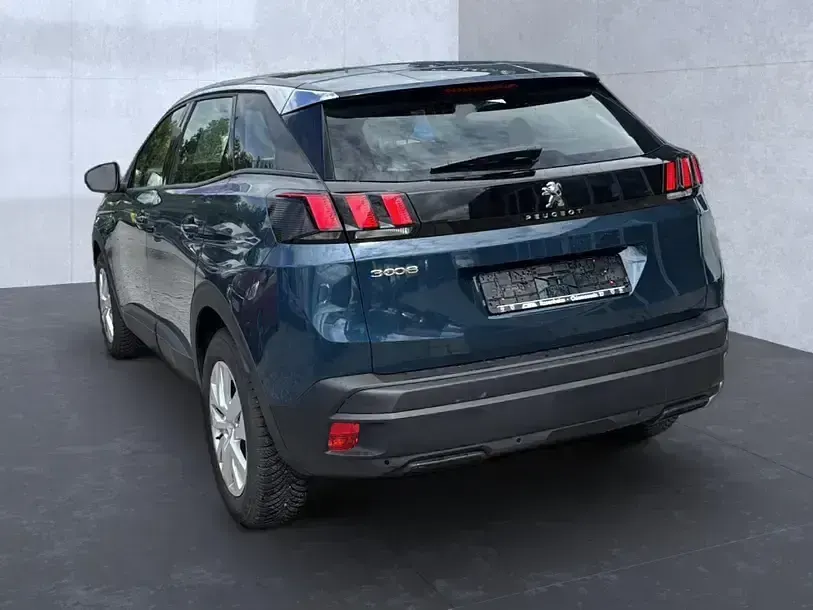 Gebraucht Peugeot 3008 Active 131 PS (96 kW) 2023 Blau SUV