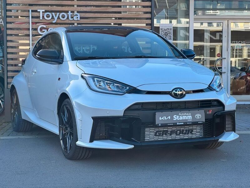 Weiß Neu 2024 Toyota Yaris | 50.990 € (Fairer Preis) - Bild 1/4