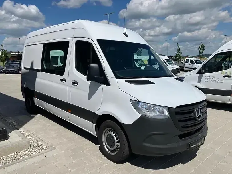 Gebraucht Mercedes Sprinter 114 PS (83 kW) 2023 Arktikweiß Van