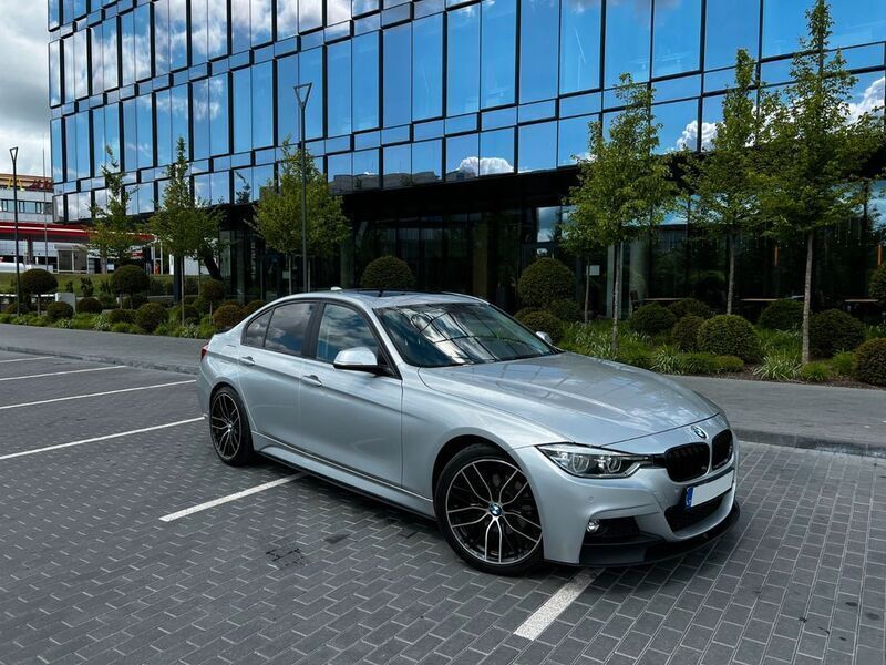 Grau Gebraucht 2015 BMW 328 Limousine | 18.500 € (Fairer Preis) - Bild 1/4