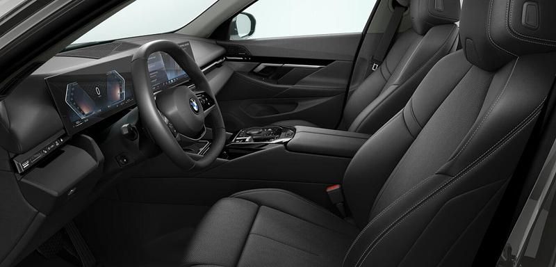 Gebraucht BMW 520 Comfort Edition 197 PS (144 kW) 2025 Grau Kombi