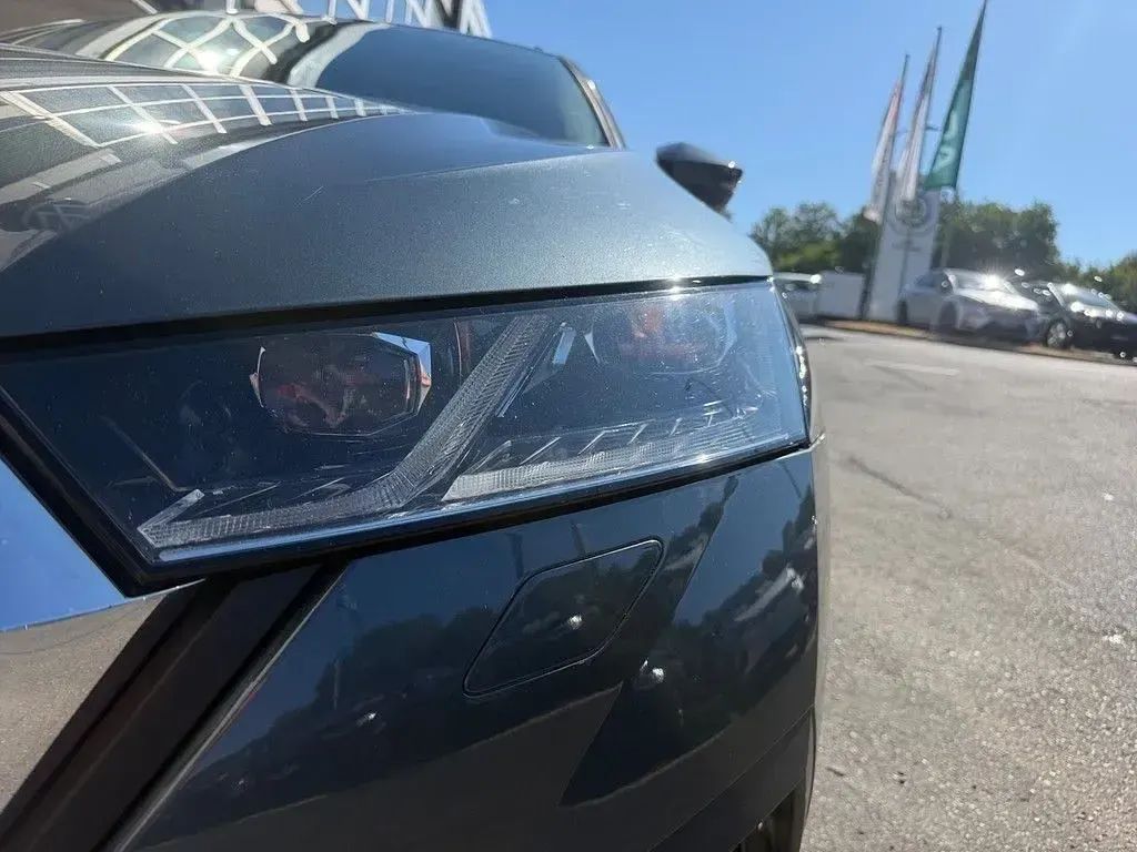 Gebraucht Skoda Octavia Ambition 116 PS (85 kW) 2021 Grau Kombi