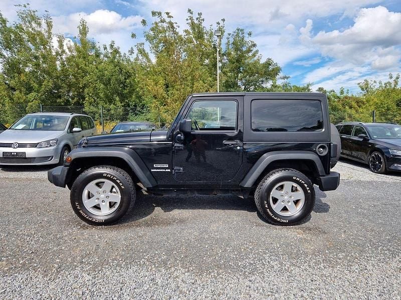 Gebraucht Jeep Wrangler Sport 200 PS (147 kW) 2011 Black clear coat SUV