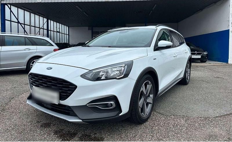 Weiß Gebraucht 2019 Ford Focus Active Kombi | 14.900 € (Guter Preis) - Bild 1/4