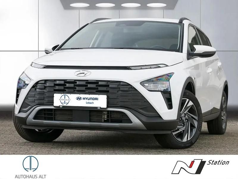 Atlas white Gebraucht 2024 Hyundai Bayon Trend SUV | 19.590 € (Guter Preis) - Bild 1/1