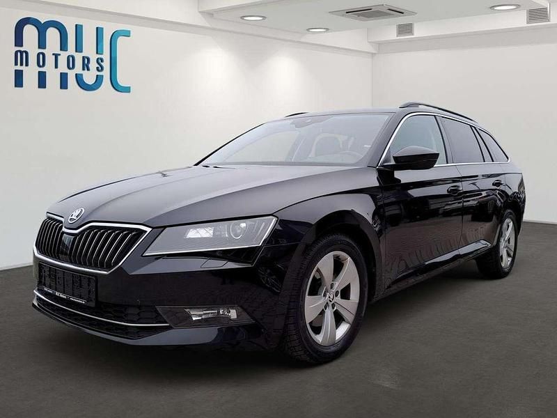 Schwarzmagic perleffekt Gebraucht 2016 Skoda Superb Ambition Kombi | 13.780 € (Fairer Preis) - Bild 1/4