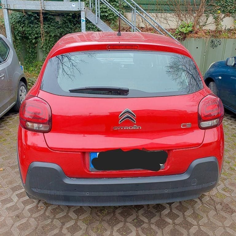 Gebraucht Citroën C3 Live 82 PS (60 kW) 2017 Rot Limousine