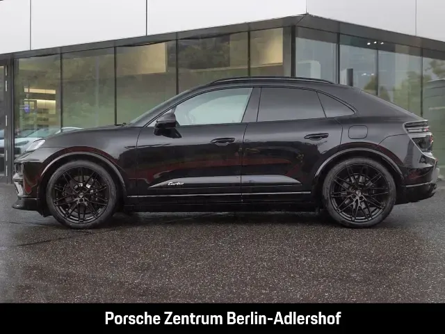 Gebraucht Porsche Macan Turbo 469 kW (639 PS) 2026 Schwarz SUV