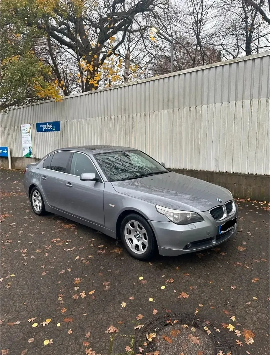 Używany BMW 520 170 KM (125 kW) 2003 Srebrny Sedan/Limuzyna