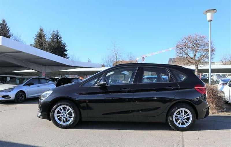Gebraucht BMW 220 Active Tourer Advantage 192 PS (141 kW) 2018 Black sapphire Van / Kleinbus
