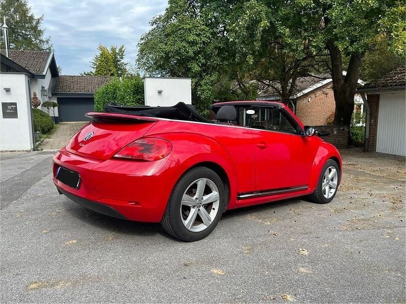 Gebraucht VW Beetle Sport 150 PS (110 kW) 2015 Rot Kleinwagen