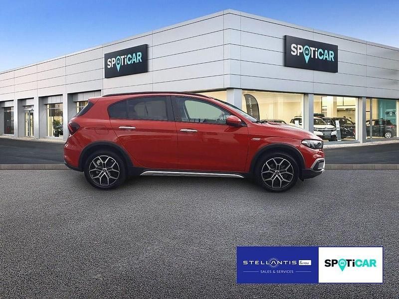 Gebraucht Fiat Tipo Red 131 PS (96 kW) 2023 Rot Limousine
