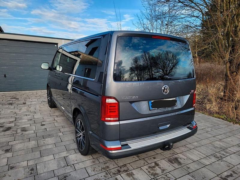Gebraucht VW T6 Generation Six 204 PS (150 kW) 2016 Grau Van