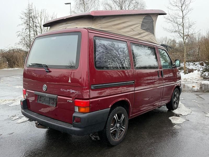 Gebraucht VW California California 102 PS (75 kW) 2000 Rot Van