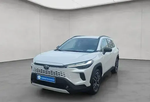 Neu Toyota Corolla Cross 140 PS (102 kW) 2026 Weiß SUV