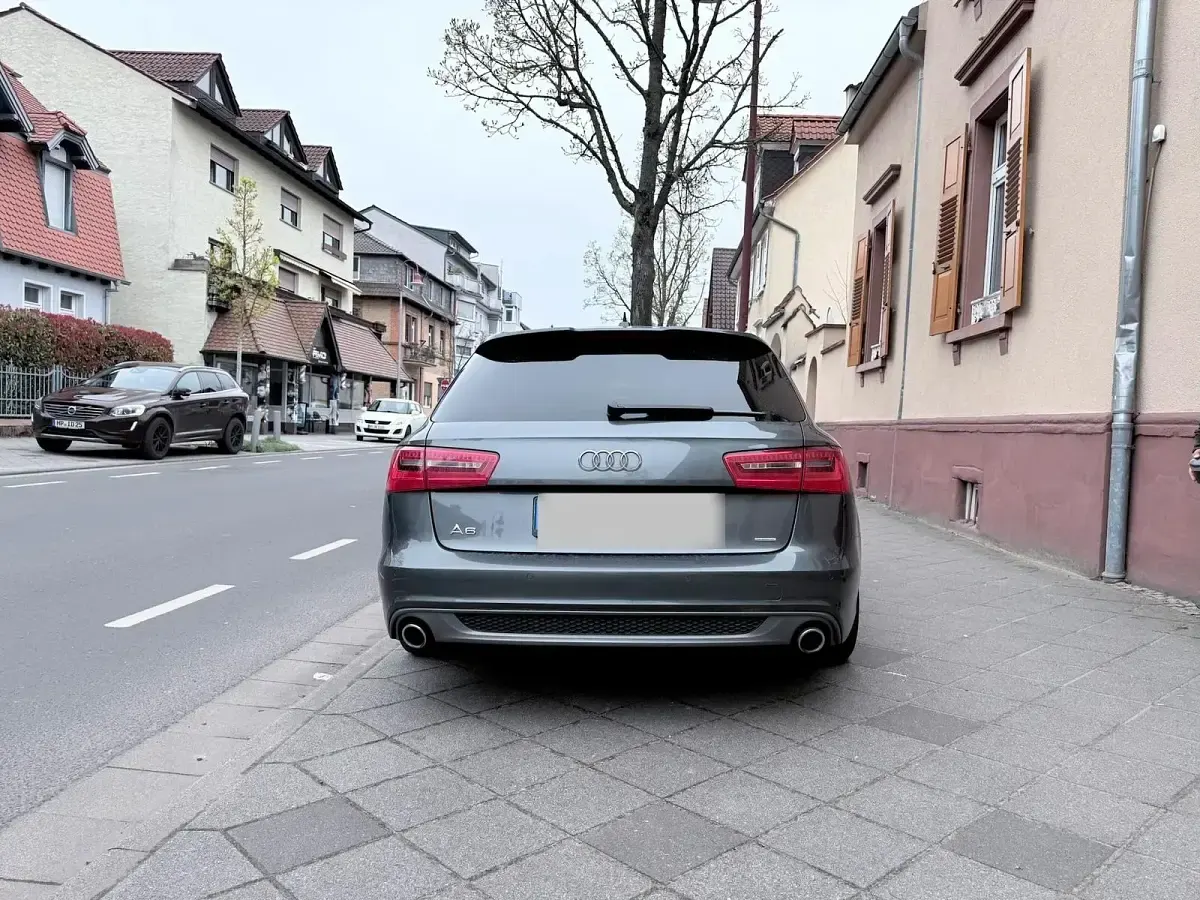 Gebraucht Audi A6 S-Line 204 PS (150 kW) 2015 Grau Kombi