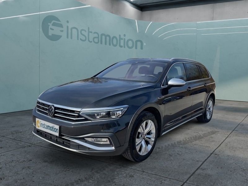 Grau Gebraucht 2022 VW Passat Alltrack Kombi | 36.440 € (Teuer) - Bild 1/3