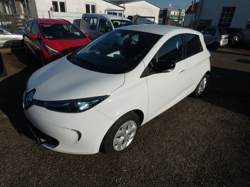 Weiß Gebraucht 2016 Renault Zoe Life Kleinwagen | 5.990 € (Fairer Preis) - Bild 1/4