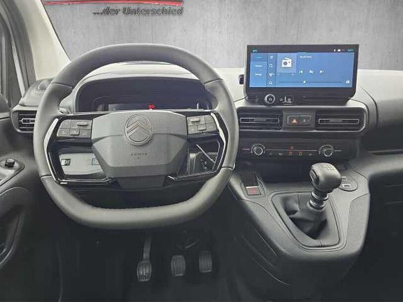 Neu Citroën Berlingo 131 PS (96 kW) 2025 Blau Van / Kleinbus