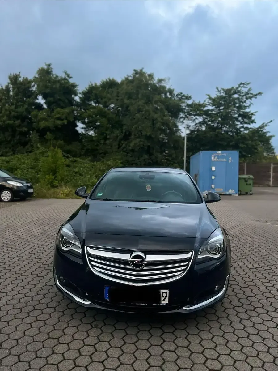 Gebraucht Opel Insignia 131 PS (96 kW) 2014 Schwarz Limousine