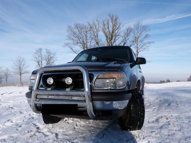 Ford explorer u2