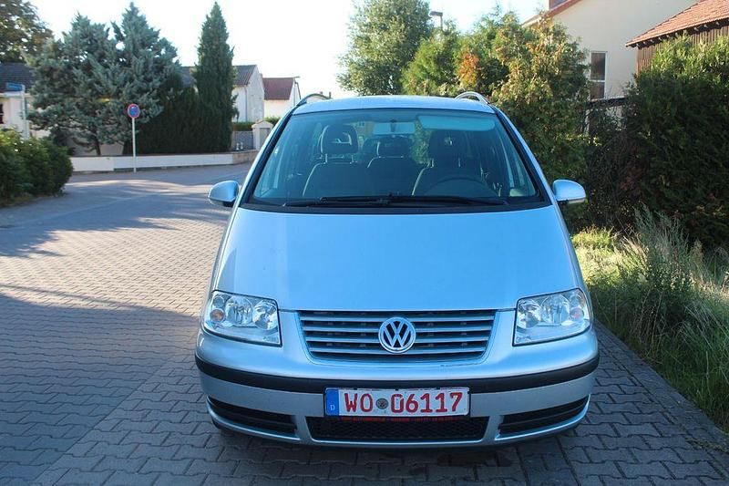 Gebraucht VW Sharan Trendline 140 PS (102 kW) 2006 Silber Van / Kleinbus