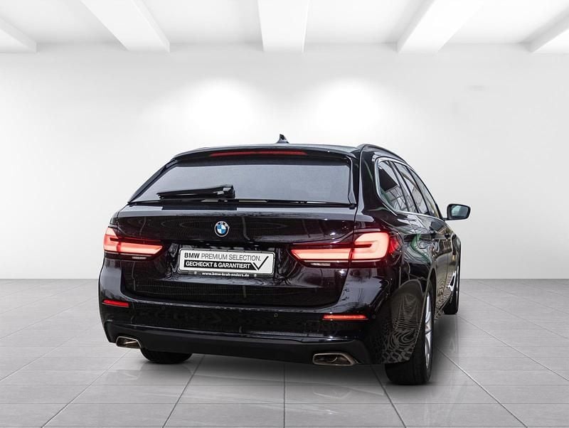 Gebraucht BMW 530 Performance 286 PS (210 kW) 2022 Schwarz ii Kombi