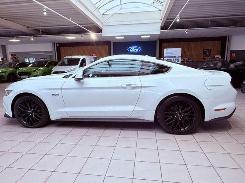 Gebraucht Ford Mustang GT Fastback 485 PS (356 kW) 2017 Weiß Coupé