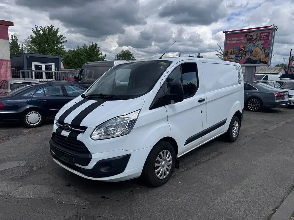 Gebraucht Ford Transit Custom Trend 155 PS (114 kW) 2015 Weiß Van / Kleinbus