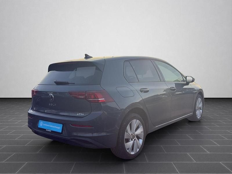 Gebraucht VW Golf VIII Pro 116 PS (85 kW) 2025 Delfingrau metallic (metallic) Limousine