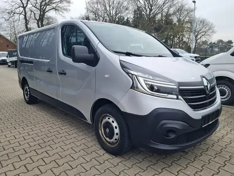 Gebraucht Renault Trafic Komfort 2020 Silber