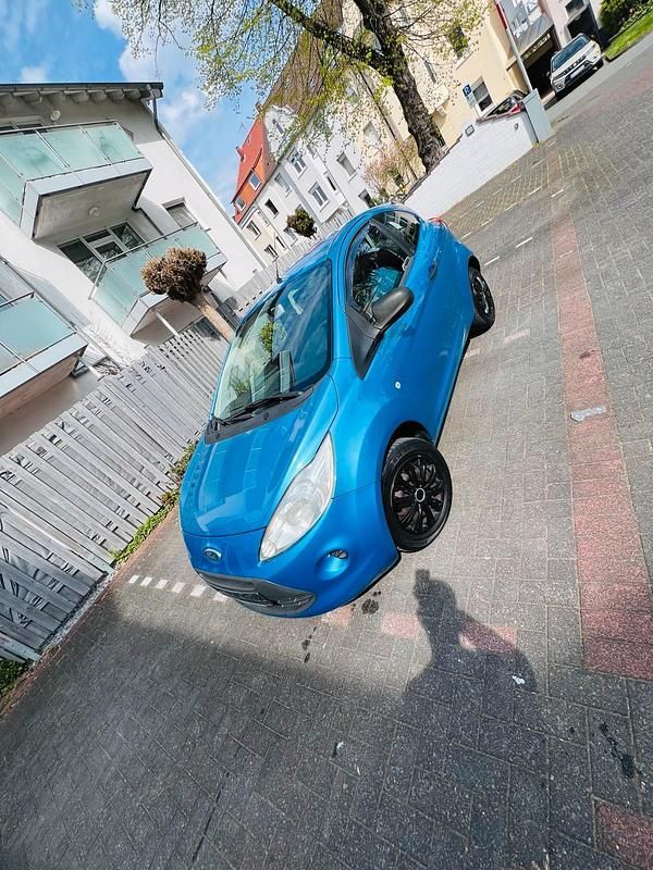 Second-hand Ford Ka 69 CP (50 kW) 2009 Albastru Hatchback