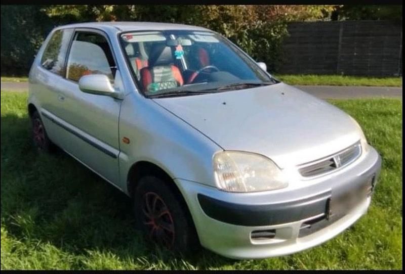 Silber Gebraucht 1999 Honda Logo Kleinwagen | 1.450 € (Guter Preis) - Bild 1/4