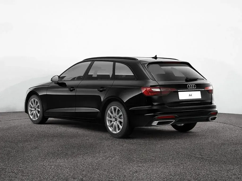 Gebraucht Audi A4 Advanced 150 PS (110 kW) 2022 Schwarz / mythosschwarz Kombi