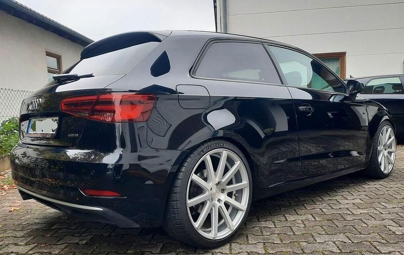 Gebraucht Audi A3 Sport 190 PS (139 kW) 2017 Schwarz Limousine
