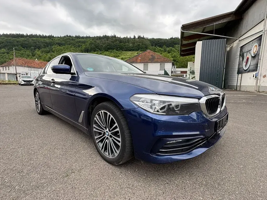 Gebraucht BMW 530e Shadowline 252 PS (185 kW) 2019 Blau Limousine