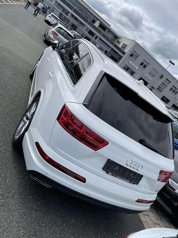 Weiß Gebraucht 2017 Audi Q7 S-Line SUV | 43.000 € (Teuer) - Bild 1/4