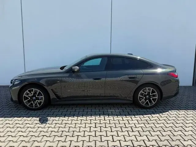 Gebraucht BMW i4 Performance 400 kW (544 PS) 2022 Dravitgrau metallic Limousine