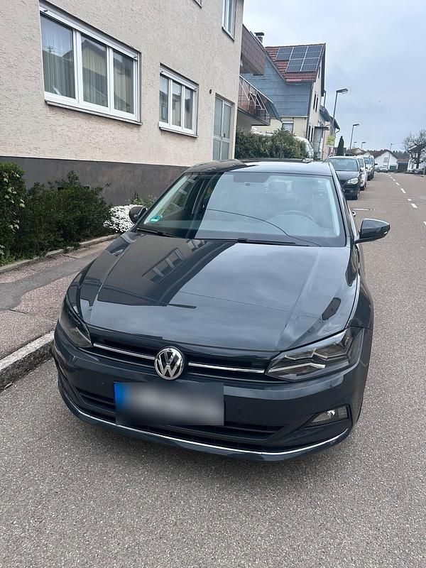 Gebraucht VW Polo 98 PS (72 kW) 2018 Grau Kleinwagen