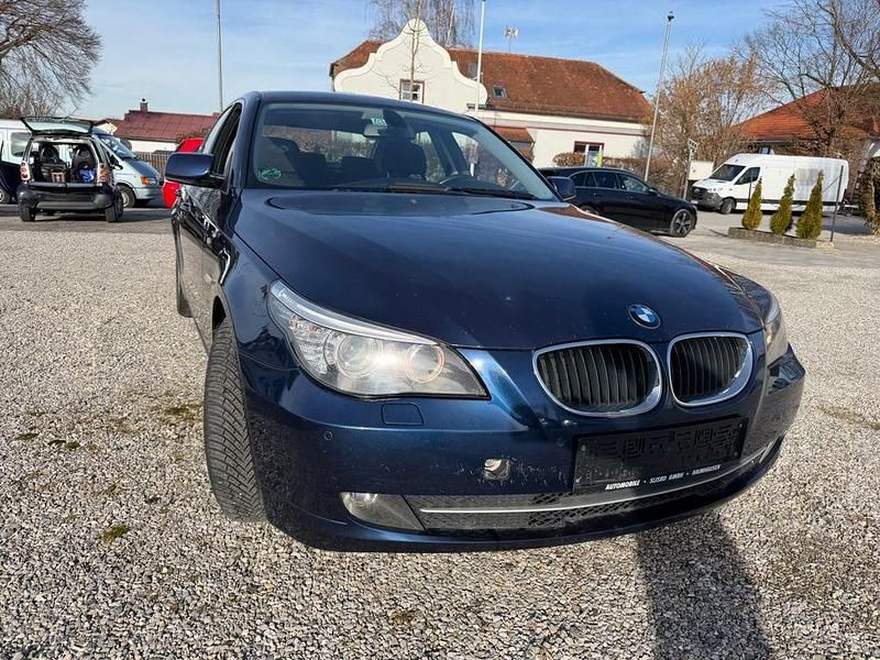 Gebraucht BMW 520 170 PS (125 kW) 2008 Blau Limousine