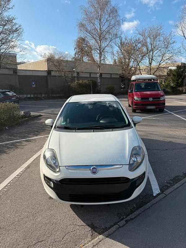 Gebraucht Fiat Punto Evo 69 PS (50 kW) 2011 Weiß Kleinwagen