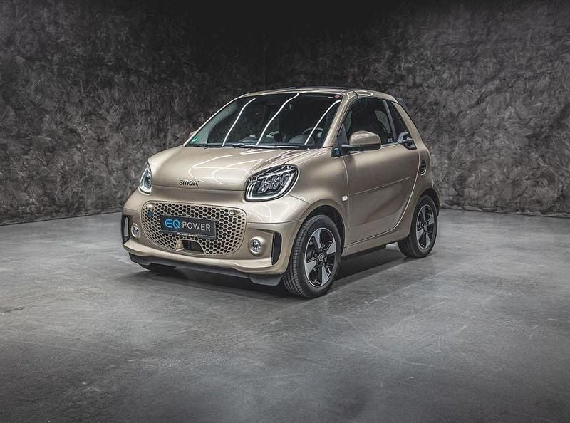 Gold Gebraucht 2023 Smart ForTwo Electric Drive Passion Exclusive Cabrio | 19.222 € (Etwas zu teuer) - Bild 1/4