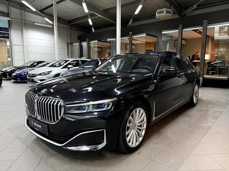 Gebraucht BMW 740 Executive 340 PS (250 kW) 2022 Metallic Limousine